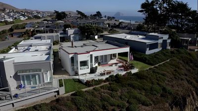 My Roomate knows how to Squirt!? (NDGG011)